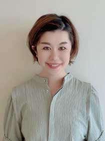 杉山　麻衣
